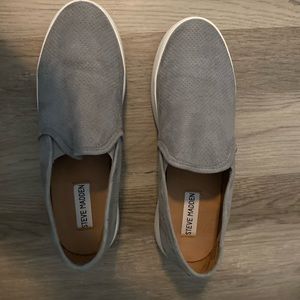 Steve Madden slip ons